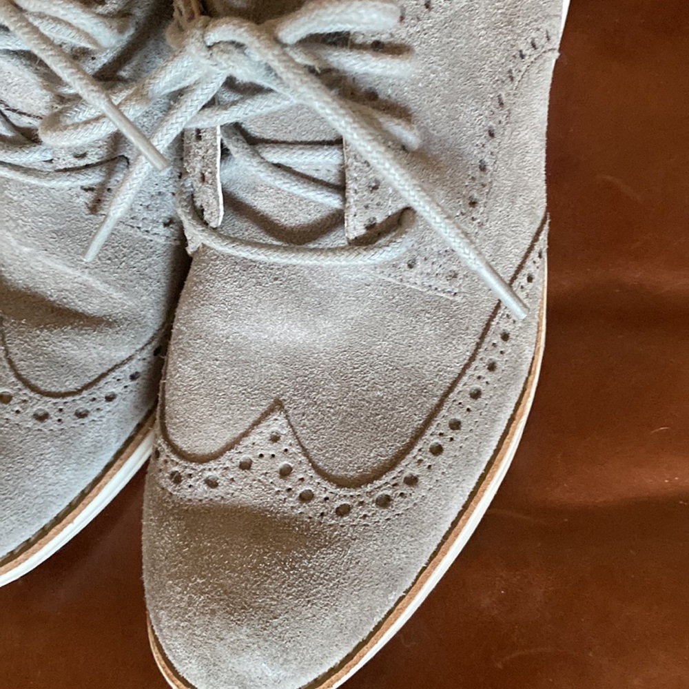 Cole Haan Dove Gray SUEDE Lace-up Oxfords 6 1/2 Campus Classic normcore staple